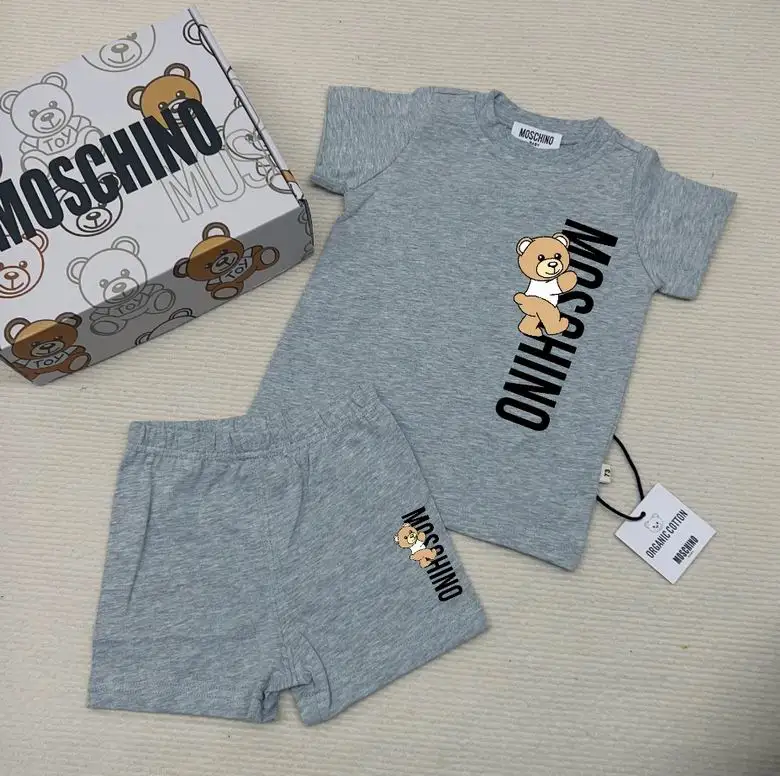 Moschino sz66 73 80 90 100 110 111